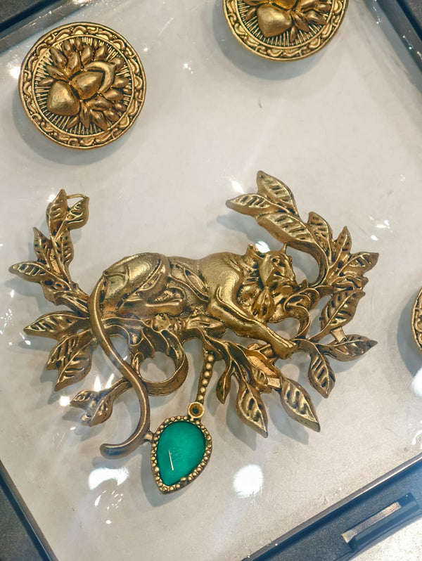 Elegant High-Quality Metal Brooch with Decorative Buttons